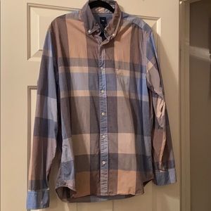 Men’s GAP Buttoned Down Casual Shirt